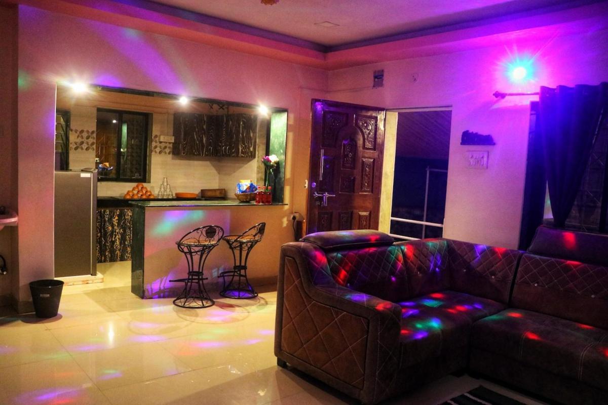 Govind Villa - 3Bhk Penthouse Suite With Pool Splash Lonavala Exteriör bild